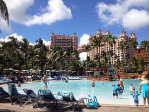 Enjoying the fun of Atlantis for free!