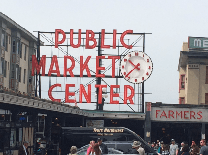 Obligatory Pike Place Sign Photo